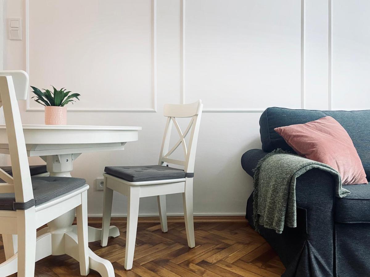 Beautiful Apartment With Two Rooms, Cracow Old Town Cracovie Extérieur photo