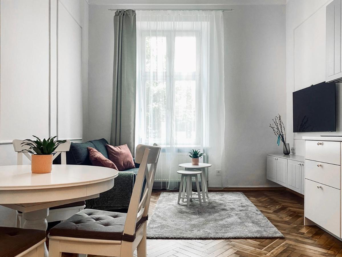 Beautiful Apartment With Two Rooms, Cracow Old Town Cracovie Extérieur photo